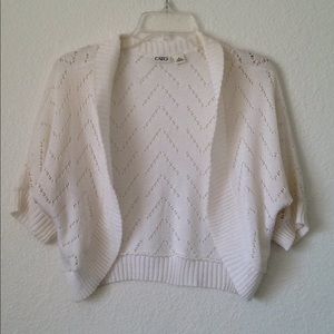 FINAL MARKDOWN Ladies' Cato Crocheted White Shrug (M)